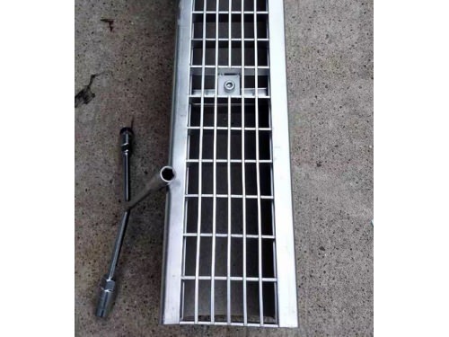 格柵網(wǎng)狀（帶鎖扣）蓋板